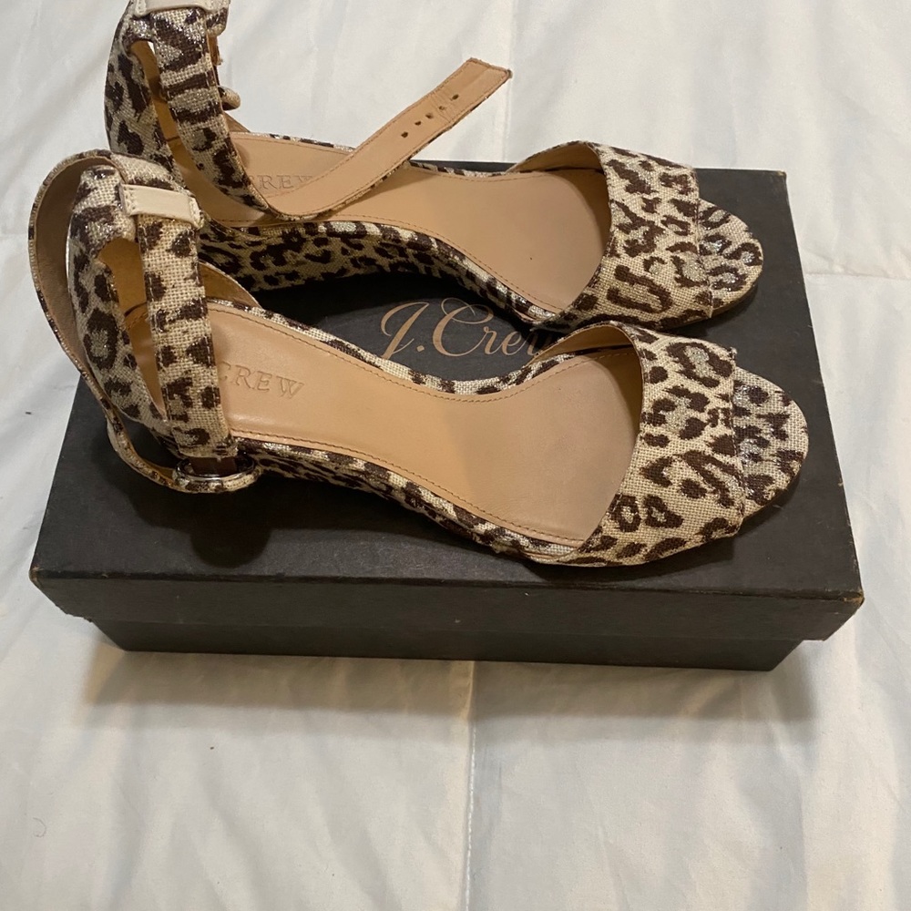 Sandals - Picture 2 of 4